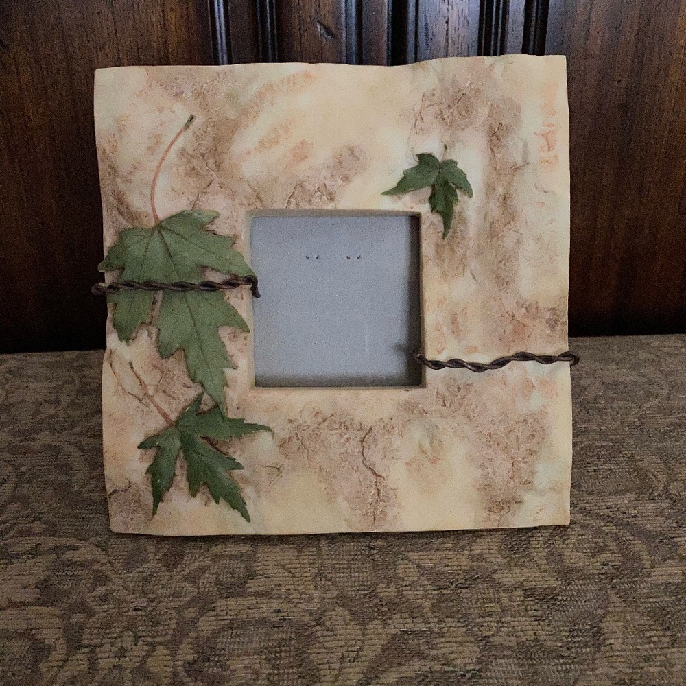 New Heavy Stone & Leafy Detail Picture Frame